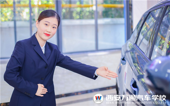 不知道汽車機油怎么挑，小萬來幫你